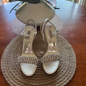 Badgley Mischka Beautiful Sandals